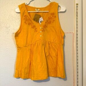 Maison & bell embroidered sleeveless top Size NWT